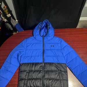 Under Armour Boys Pronto Colorblock Hood Lightweight Puffer Jacket YLarge